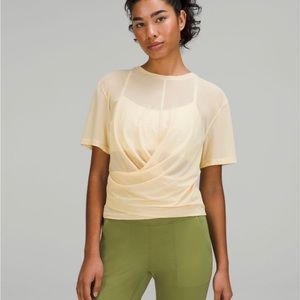 Lululemon lightweight mesh yoga tee